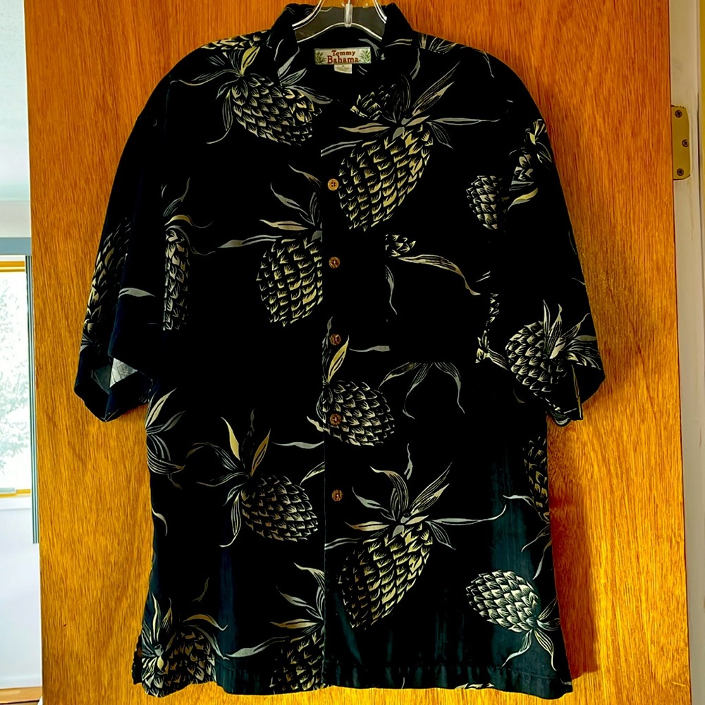 Men’s Tommy Bahama shirt.